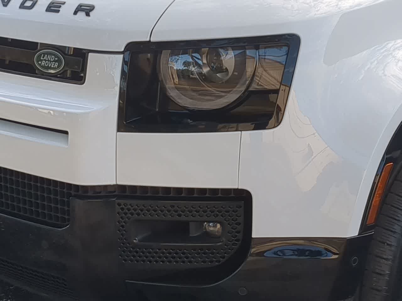 Thumbnail: 2025 Land Rover Defender - 11