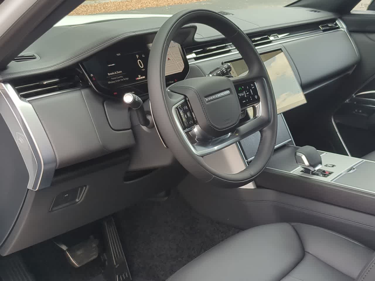 Thumbnail: 2026 Land Rover Range Rover - 10