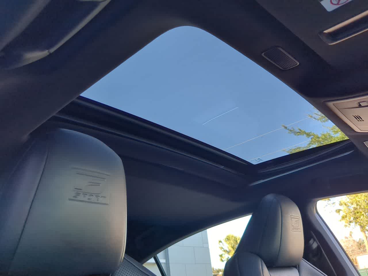 Thumbnail: 2019 Lexus ES - 18