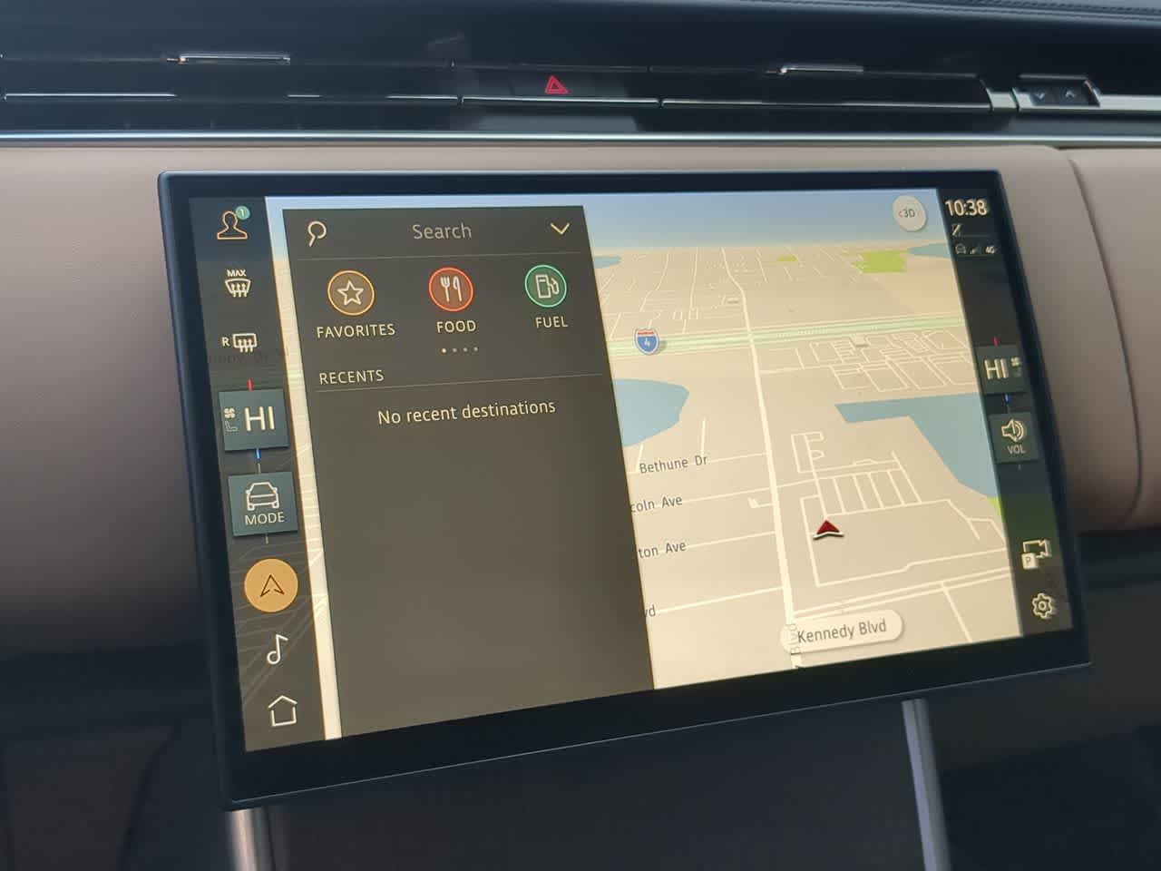 Thumbnail: 2025 Land Rover Range Rover - 31