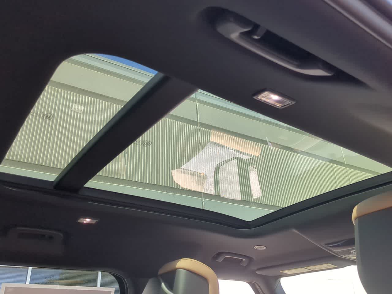 Thumbnail: 2026 Land Rover Defender - 23