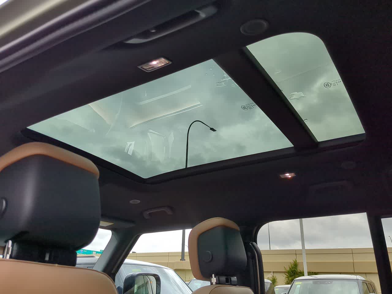 Thumbnail: 2025 Land Rover Defender - 23