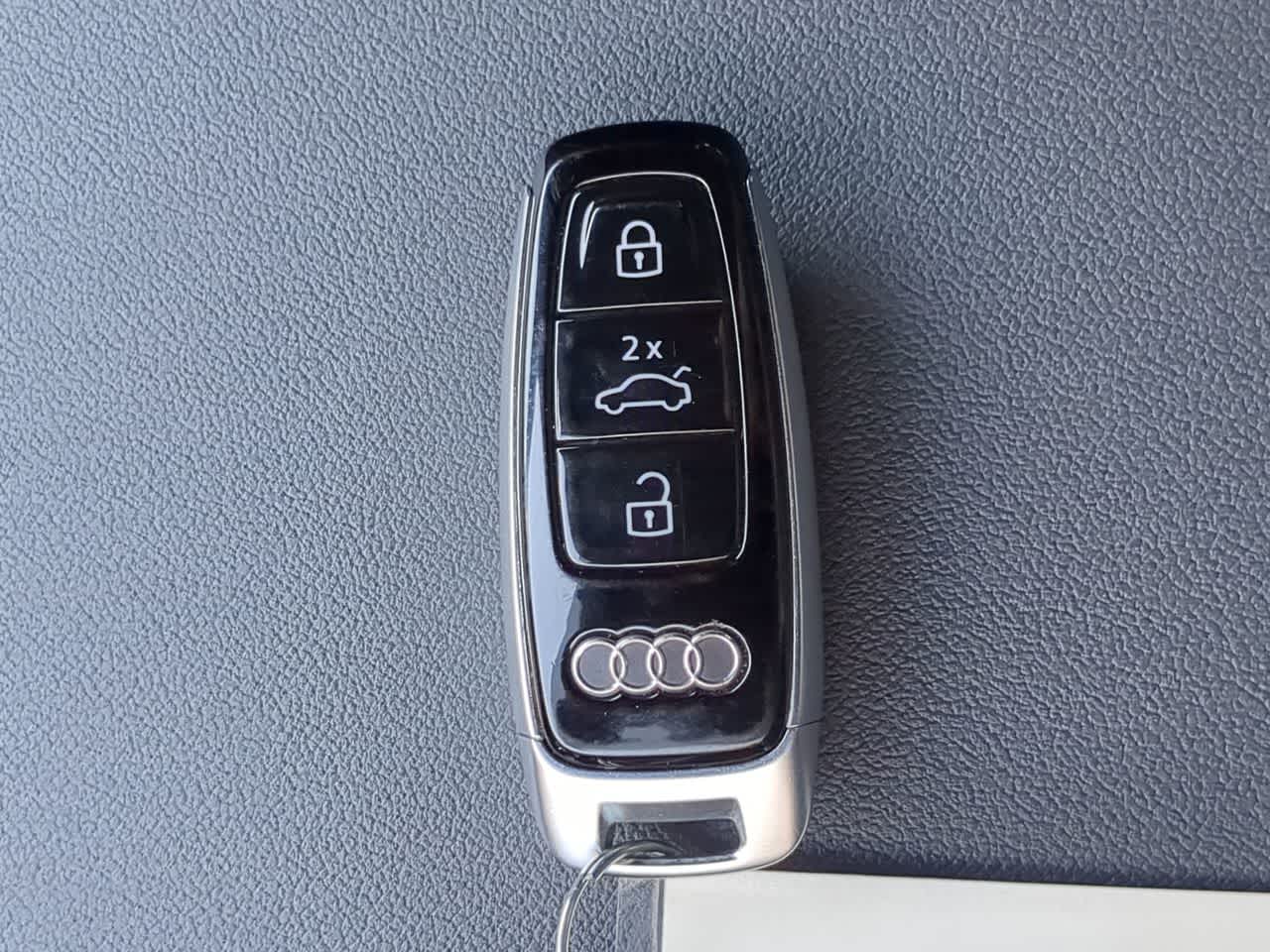 Thumbnail: 2023 Audi Q7 - 35