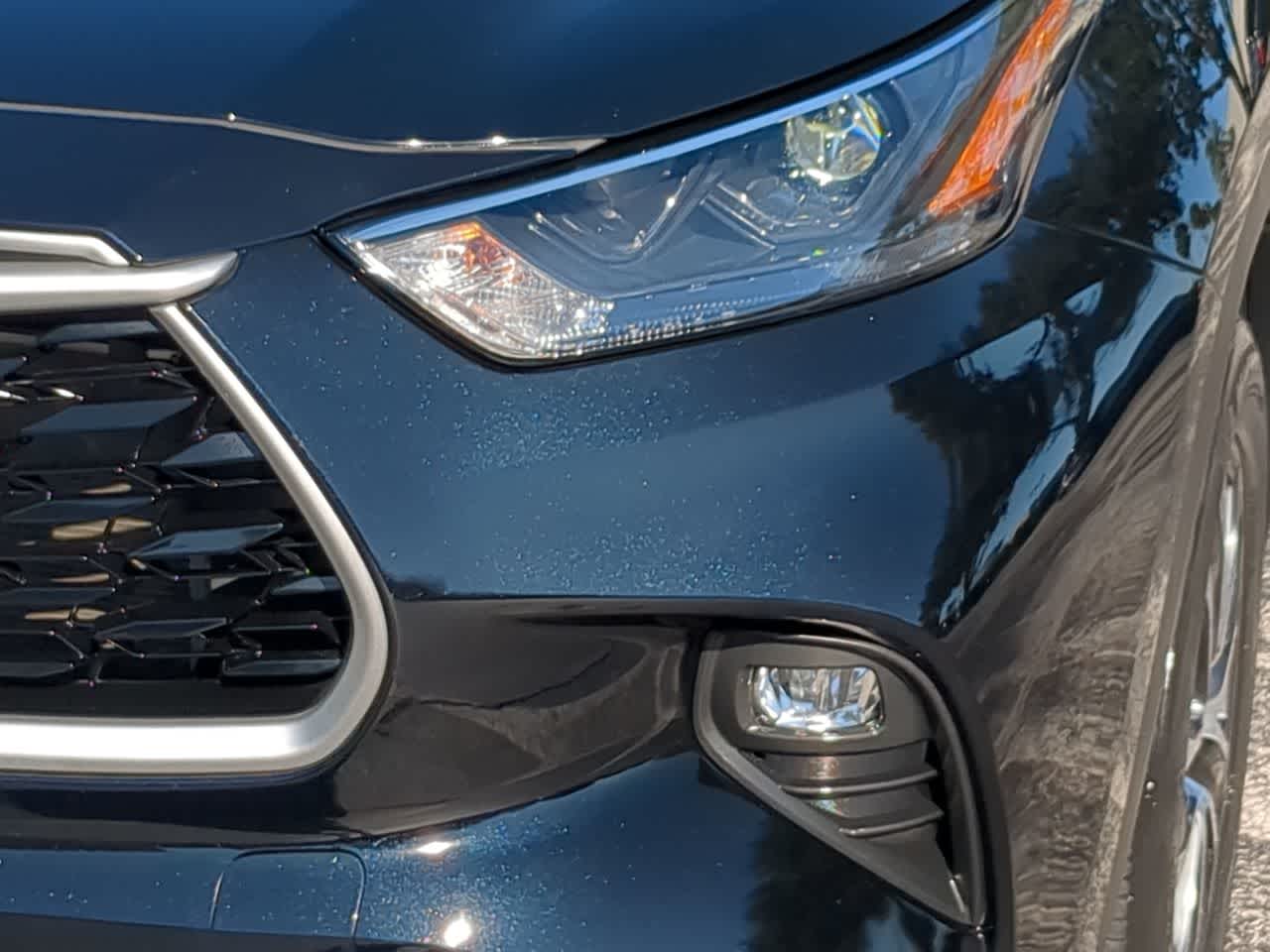 Thumbnail: 2022 Toyota Highlander - 11