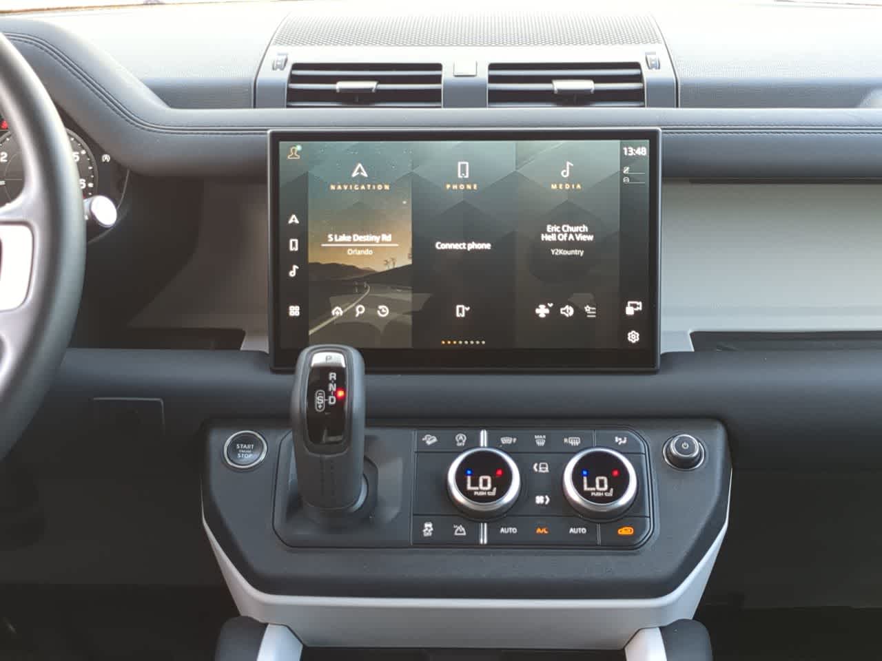 Thumbnail: 2025 Land Rover Defender - 29