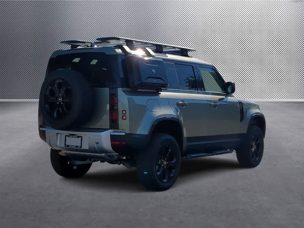 Thumbnail: 2025 Land Rover Defender - 8