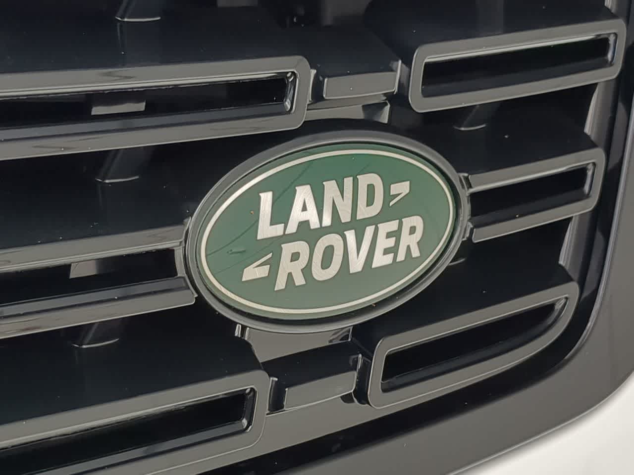 Thumbnail: 2025 Land Rover Range Rover Sport - 11