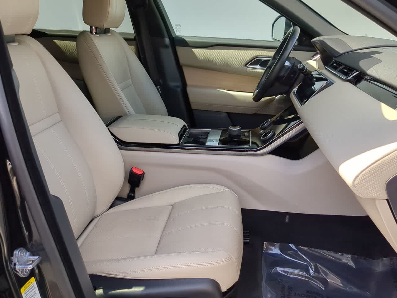 Thumbnail: 2020 Land Rover Range Rover Velar - 23