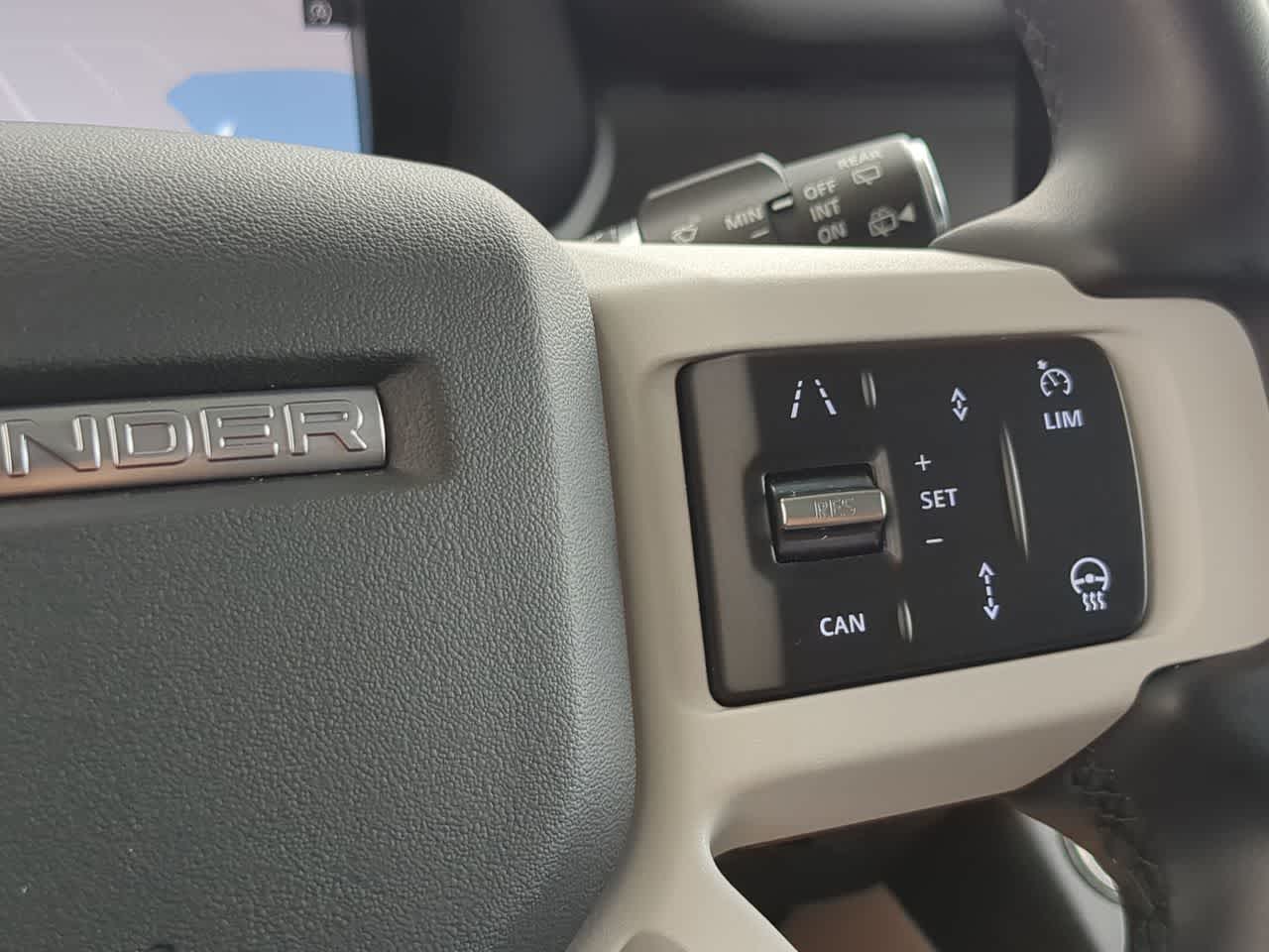 Thumbnail: 2025 Land Rover Defender - 27