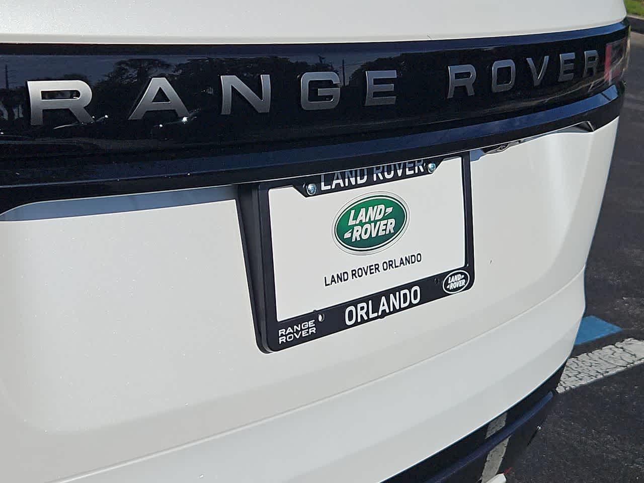 Thumbnail: 2026 Land Rover Range Rover Velar - 12