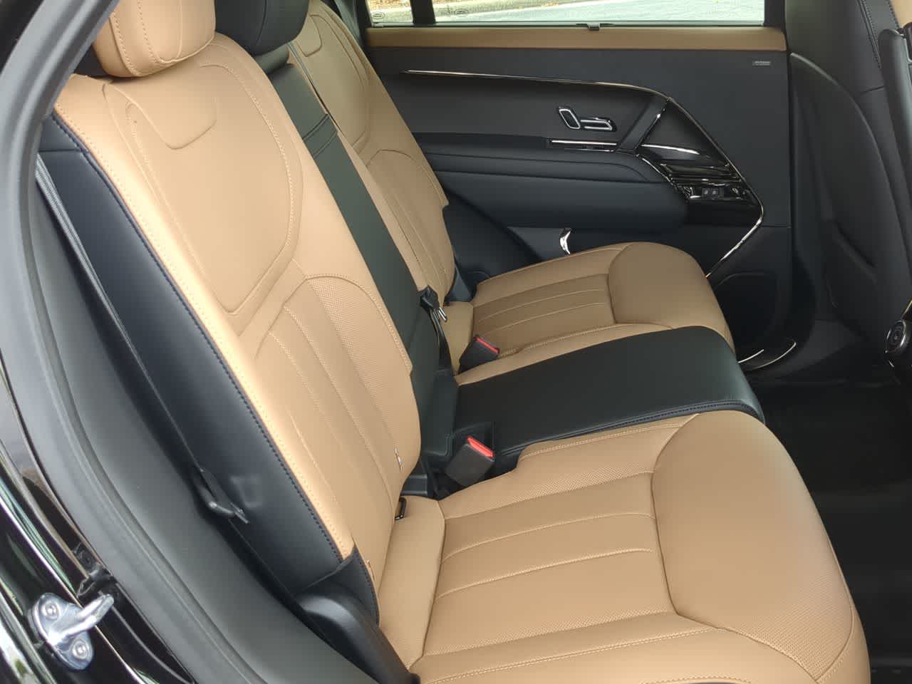 Thumbnail: 2026 Land Rover Range Rover Sport - 21