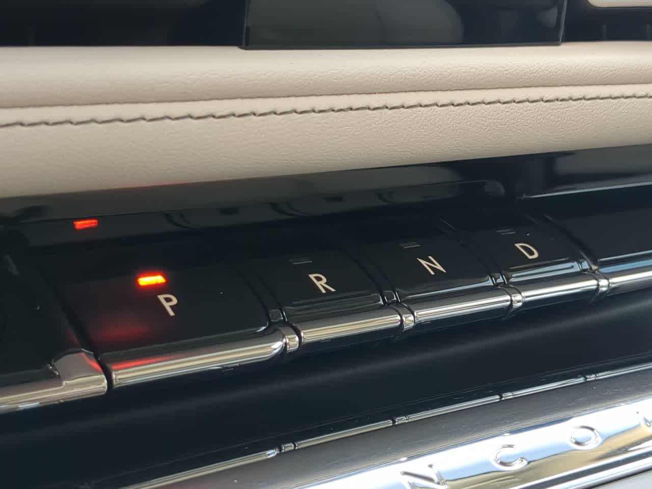 Thumbnail: 2025 Lincoln Aviator - 34