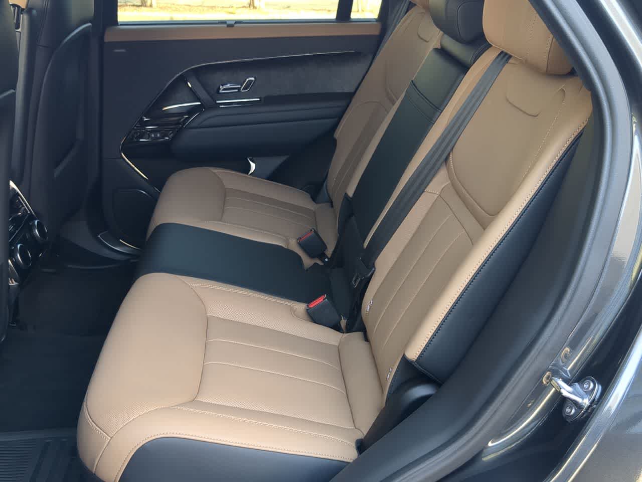 Thumbnail: 2025 Land Rover Range Rover Sport - 20