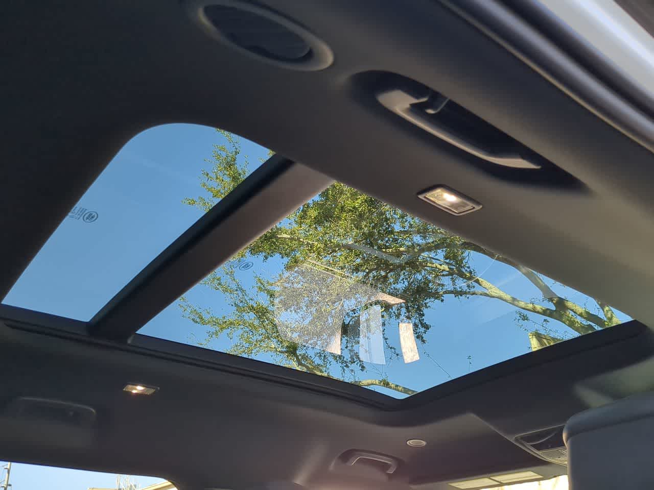 Thumbnail: 2024 Land Rover Defender - 22