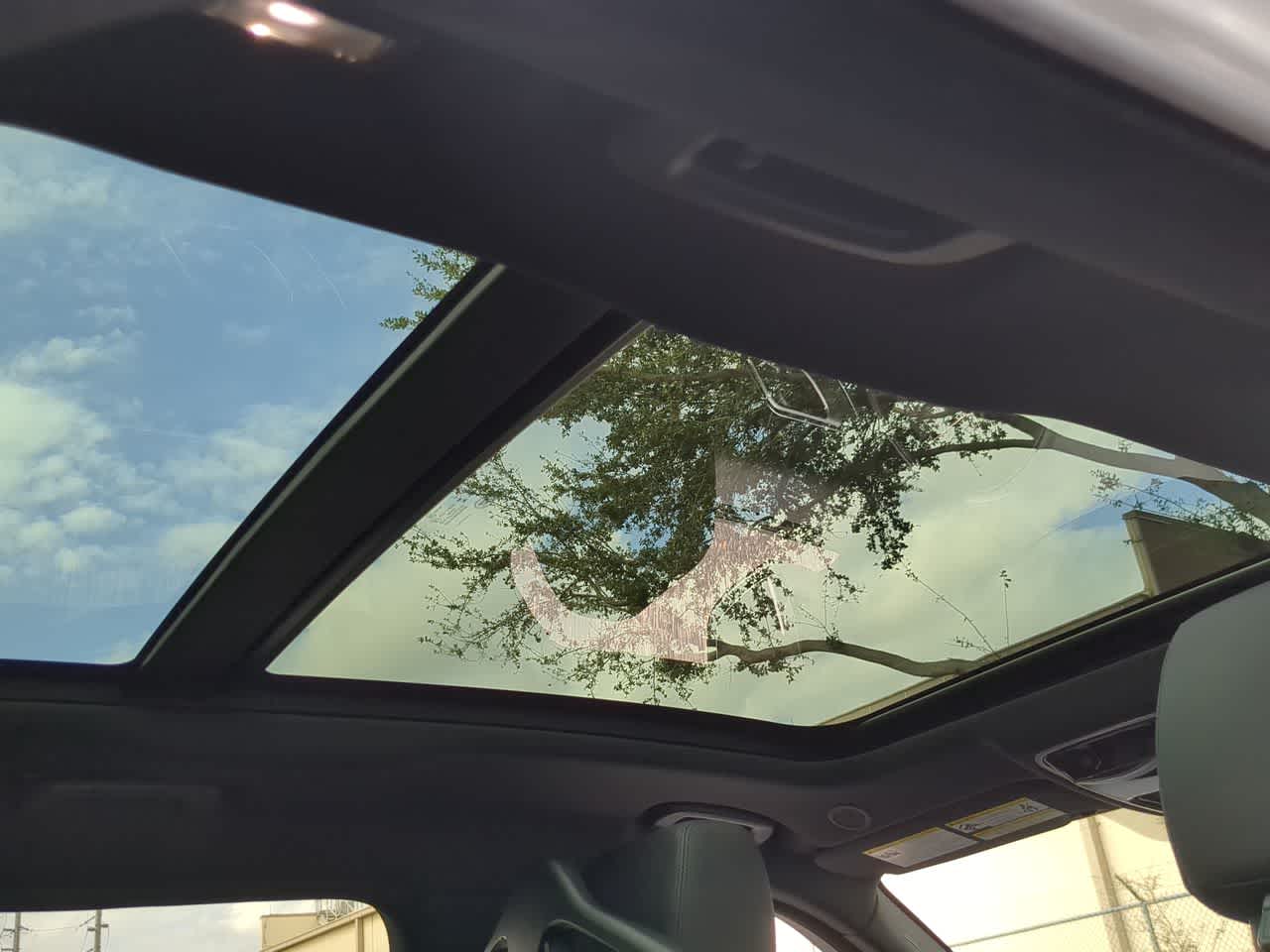 Thumbnail: 2026 Land Rover Range Rover Velar - 22