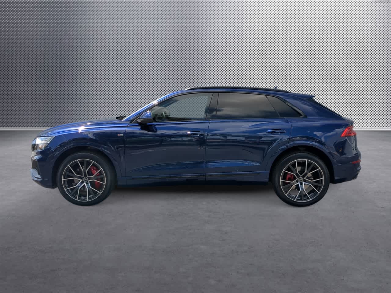 Thumbnail: 2022 Audi Q8 - 5