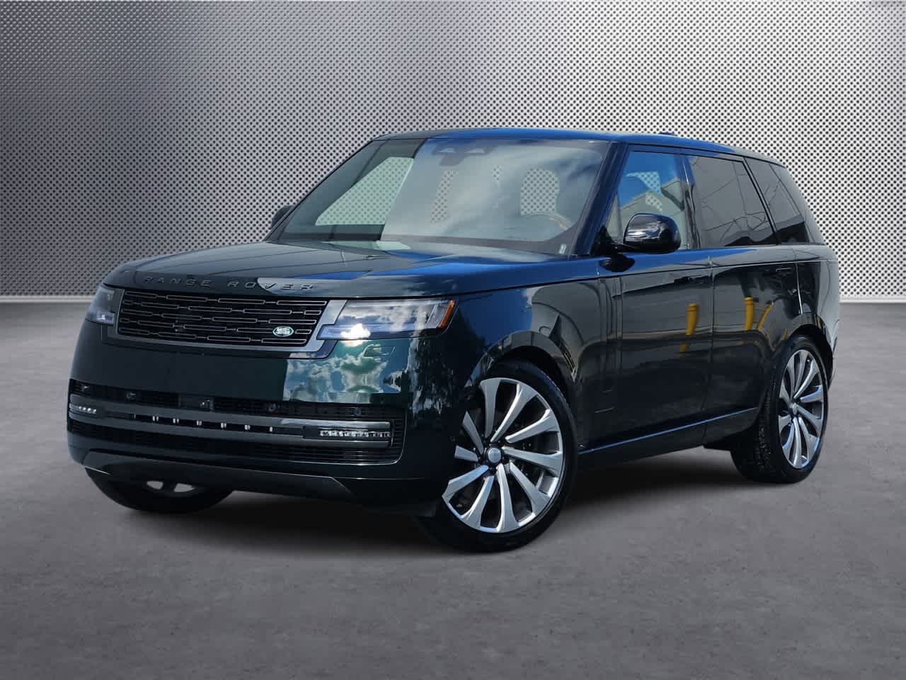 Thumbnail: 2025 Land Rover Range Rover - 1