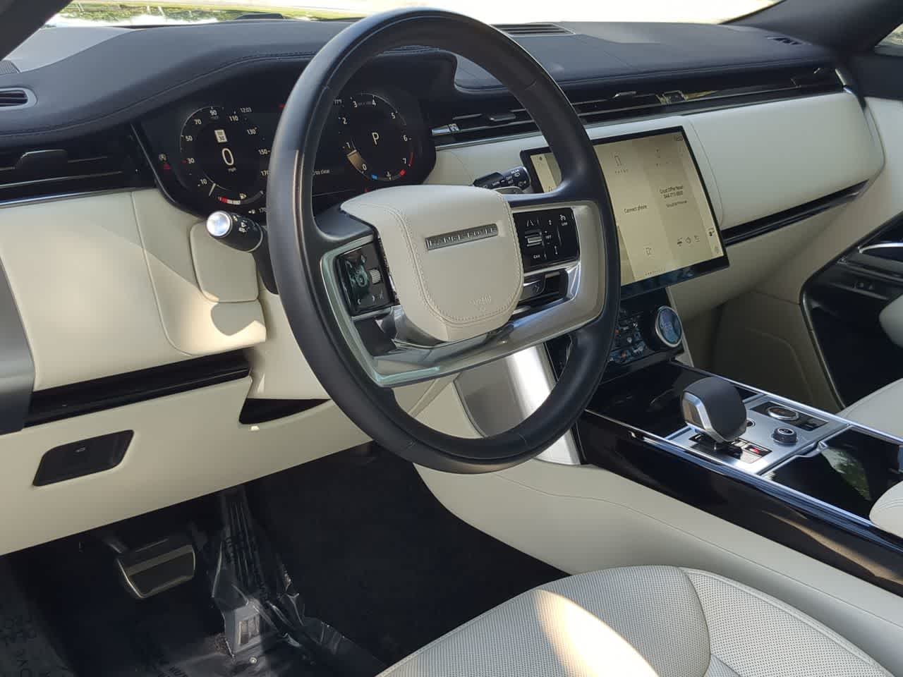 Thumbnail: 2023 Land Rover Range Rover - 10