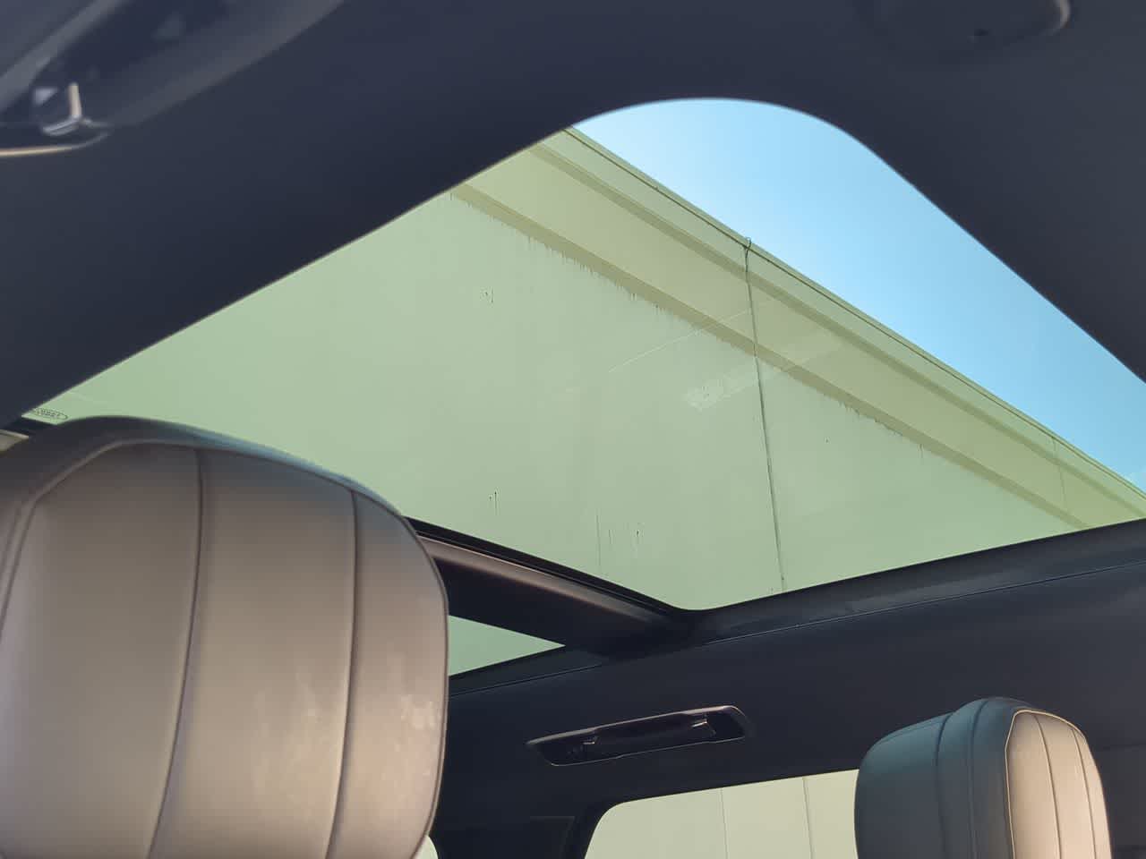 Thumbnail: 2025 Land Rover Range Rover Sport - 20