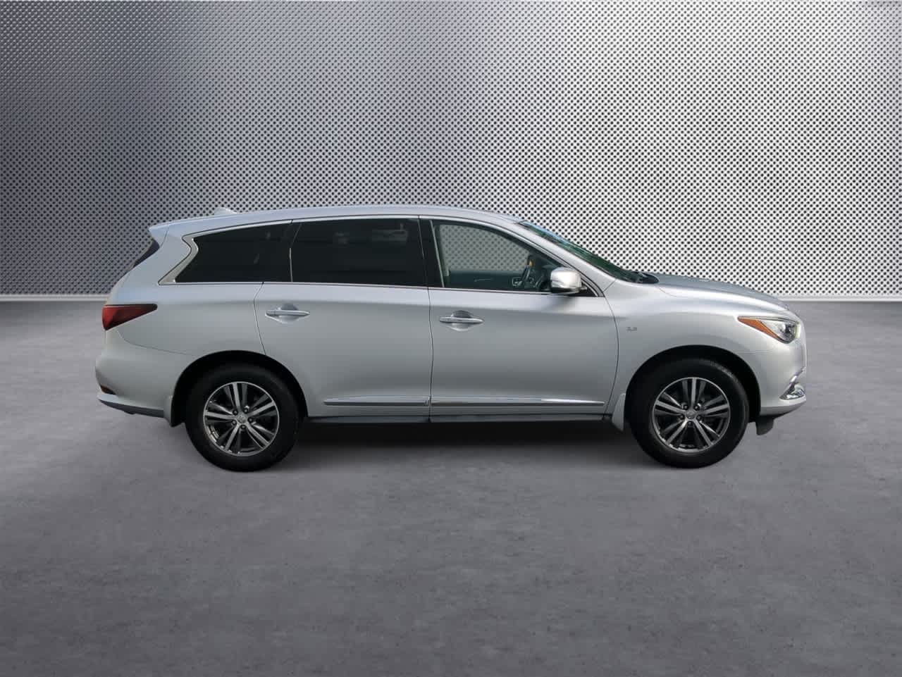 Thumbnail: 2020 INFINITI QX60 - 9