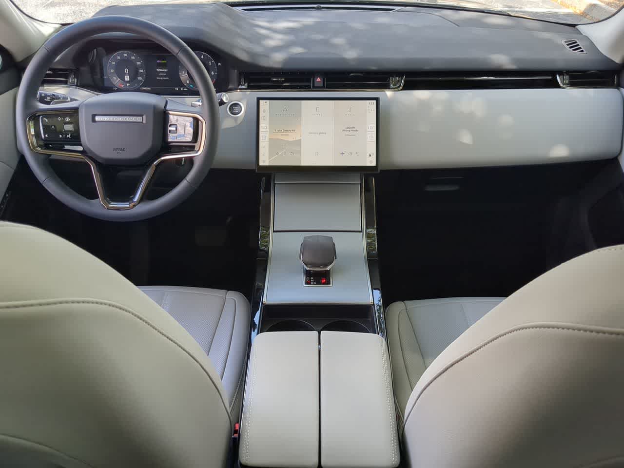 Thumbnail: 2025 Land Rover Range Rover Evoque - 16