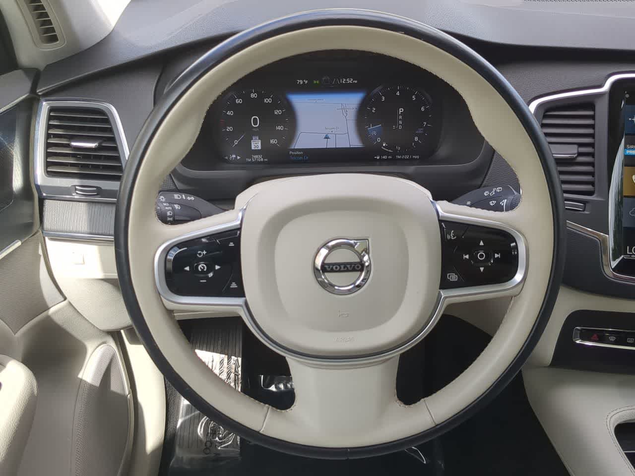 Thumbnail: 2020 Volvo XC90 - 25