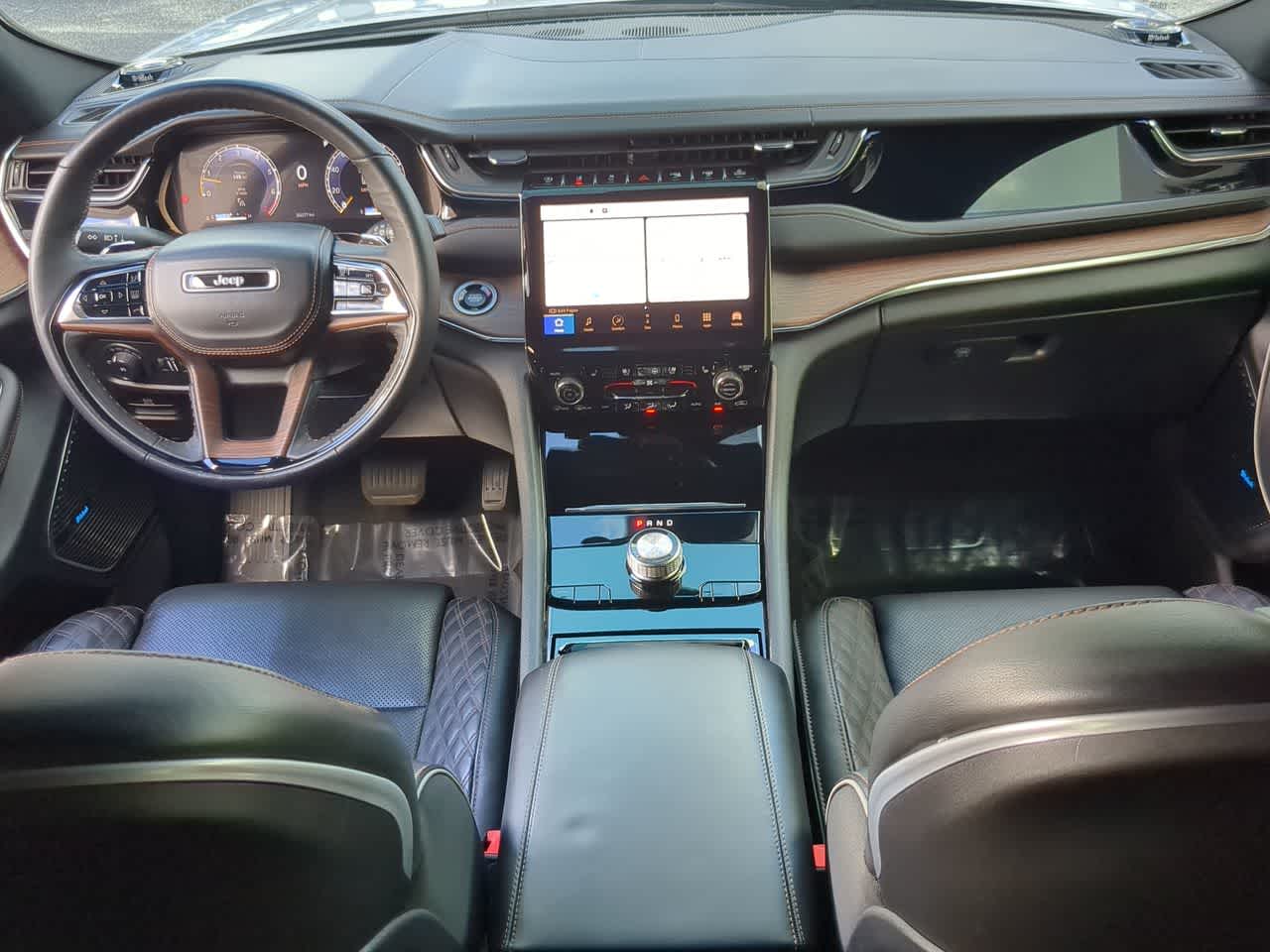 Thumbnail: 2023 Jeep Grand Cherokee - 15