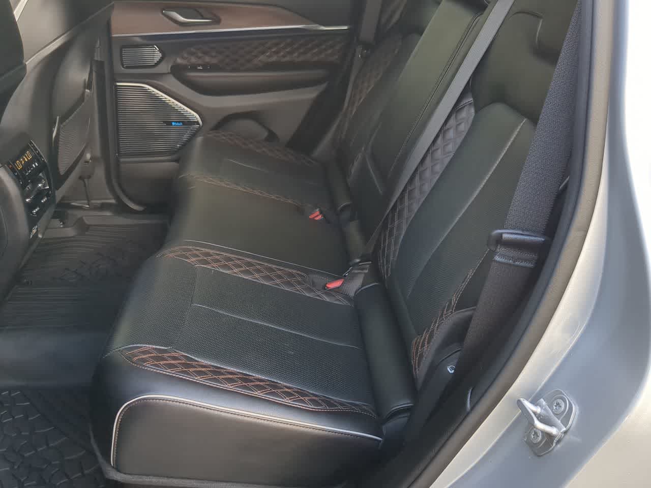 Thumbnail: 2023 Jeep Grand Cherokee - 20