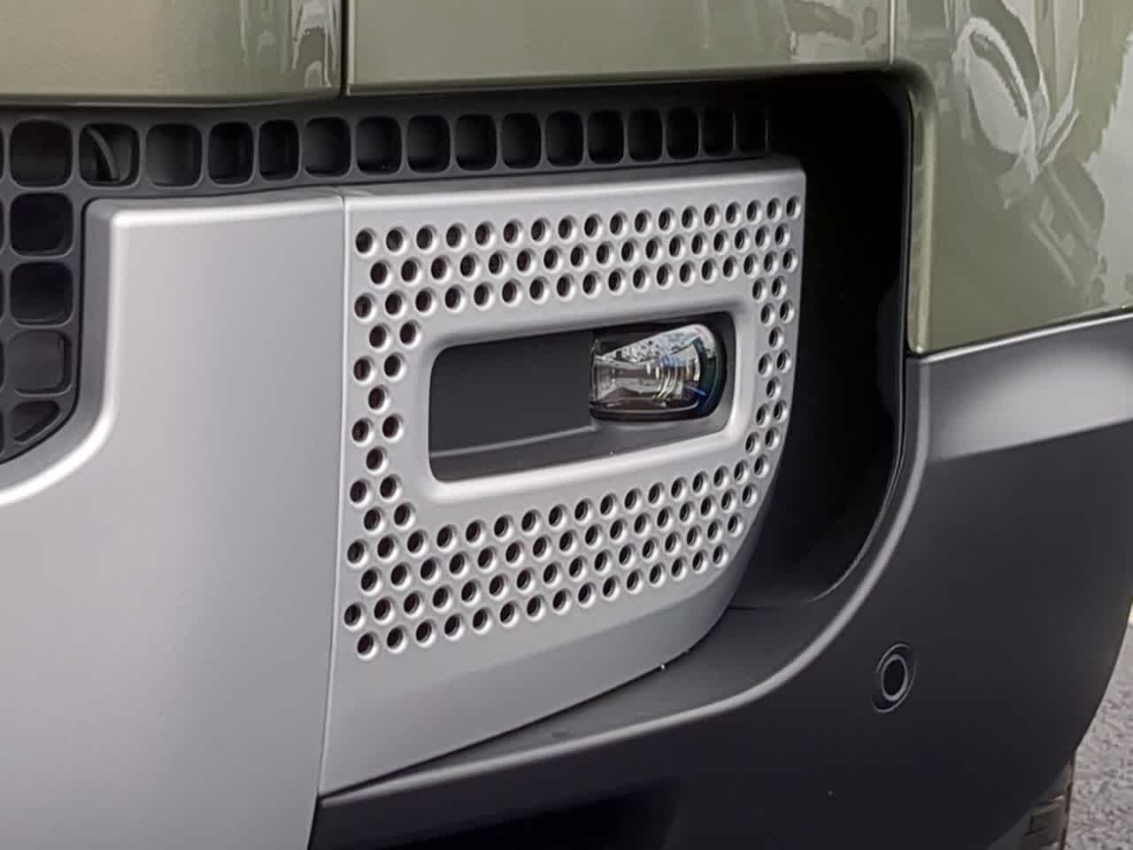 Thumbnail: 2025 Land Rover Defender - 11