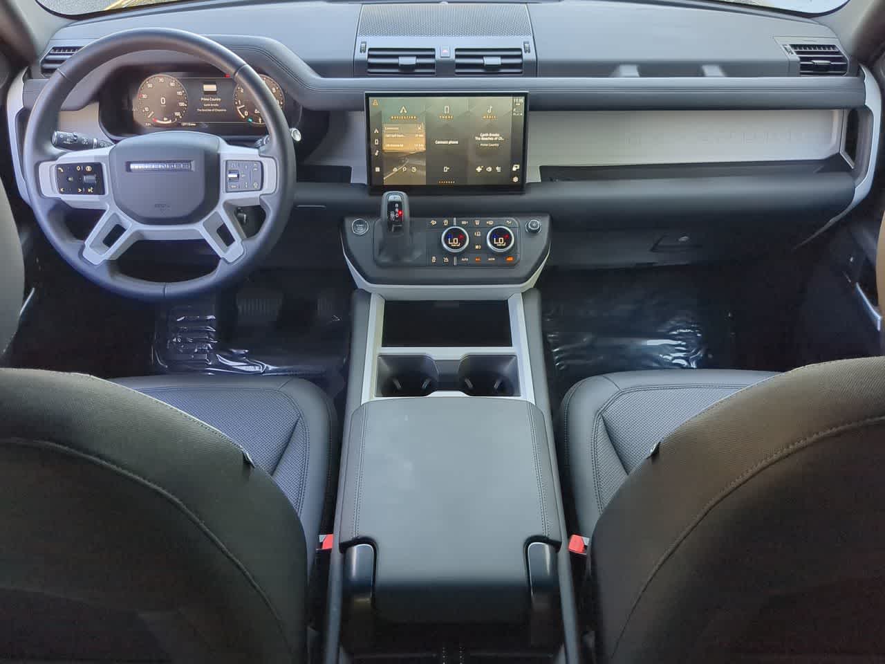 Thumbnail: 2025 Land Rover Defender - 15