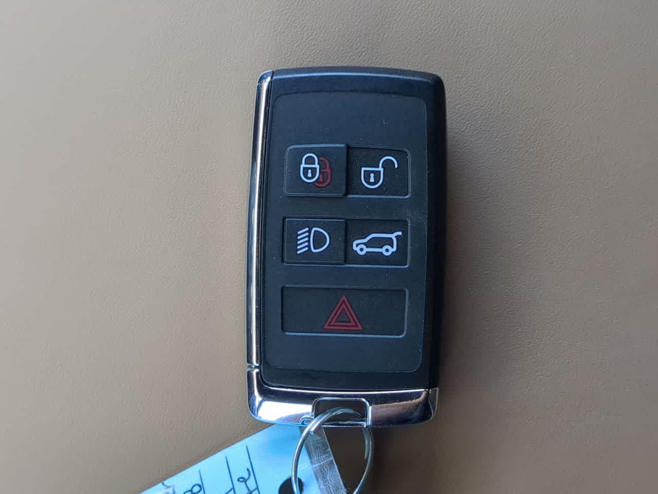 Thumbnail: 2025 Land Rover Defender - 38