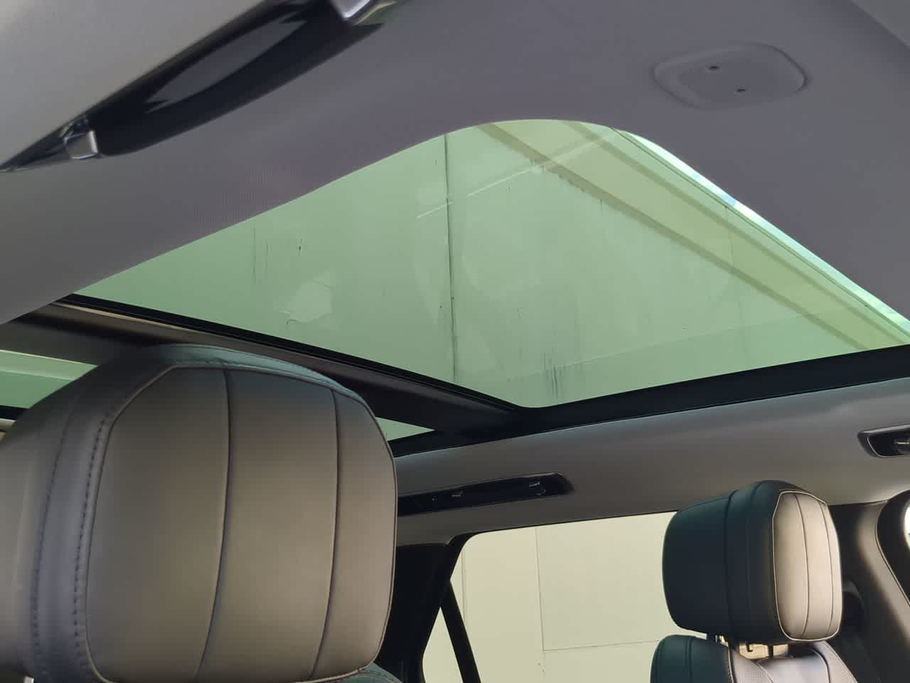 Thumbnail: 2023 Land Rover Range Rover Sport - 18