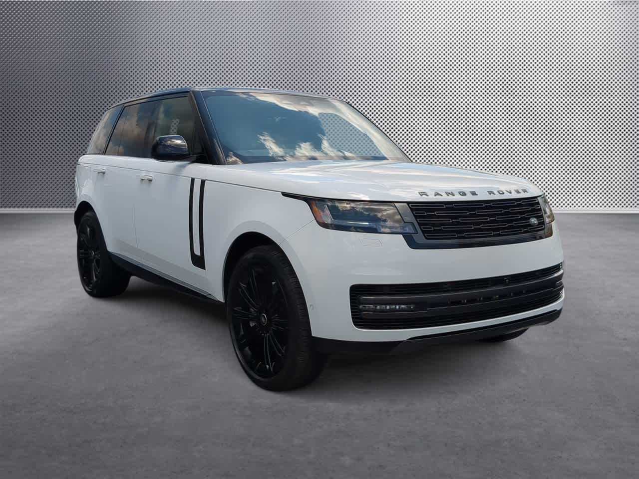 Thumbnail: 2025 Land Rover Range Rover - 2