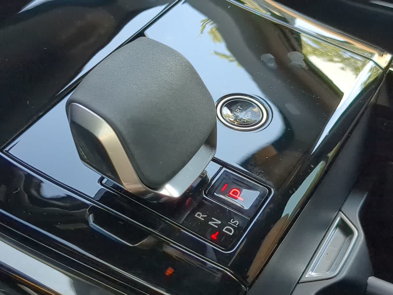 Thumbnail: 2025 Land Rover Range Rover Sport - 33
