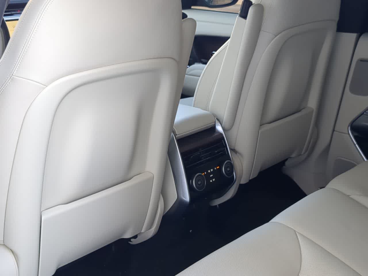 Thumbnail: 2024 Land Rover Range Rover - 18