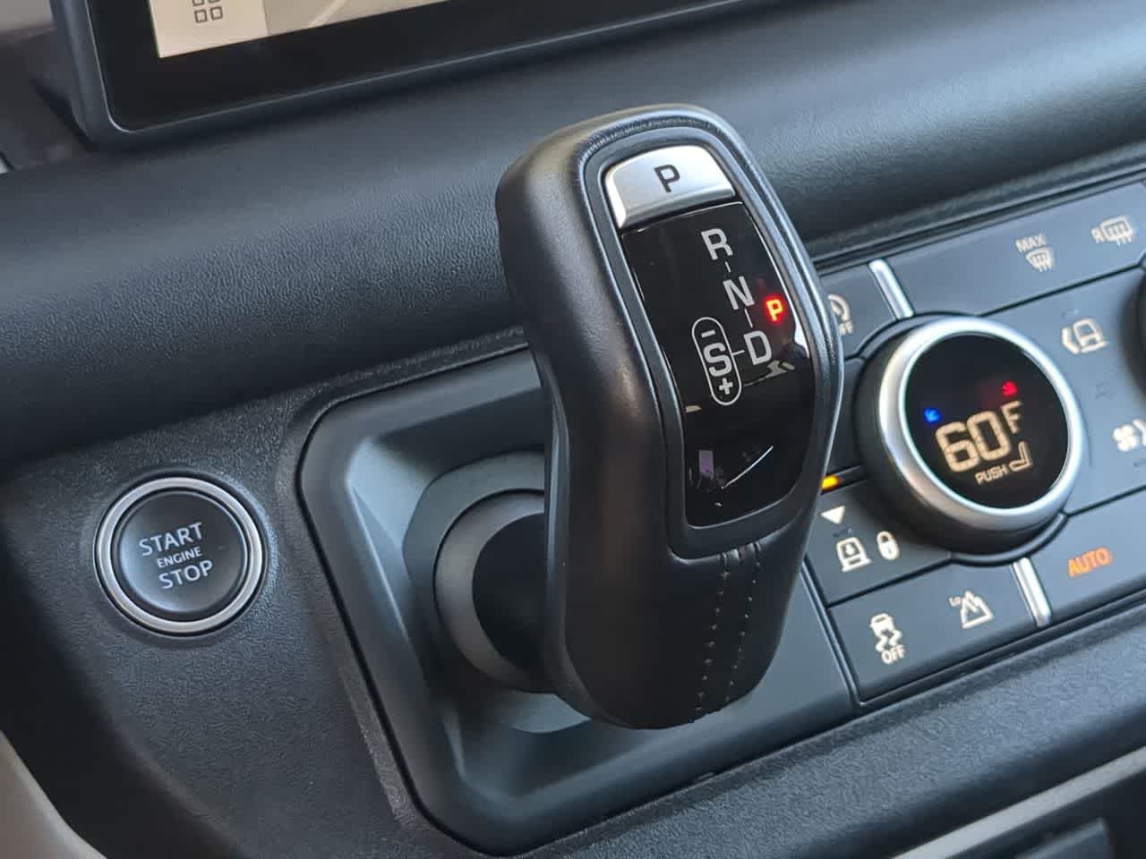 Thumbnail: 2020 Land Rover Defender - 35