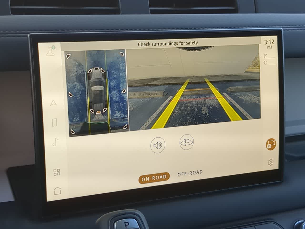 Thumbnail: 2025 Land Rover Defender - 31