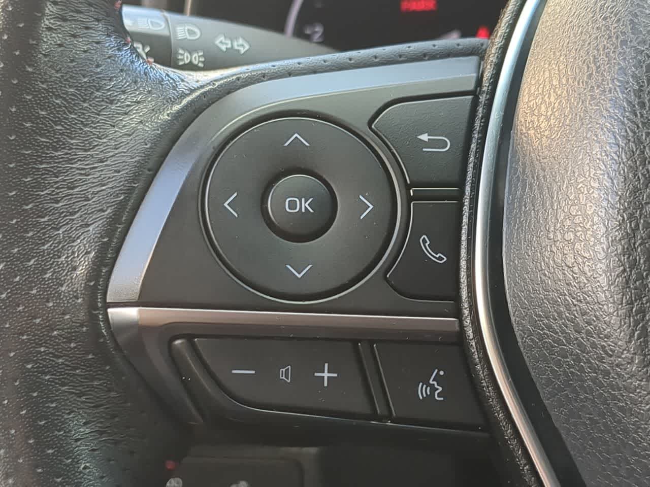 Thumbnail: 2020 Toyota Avalon - 25