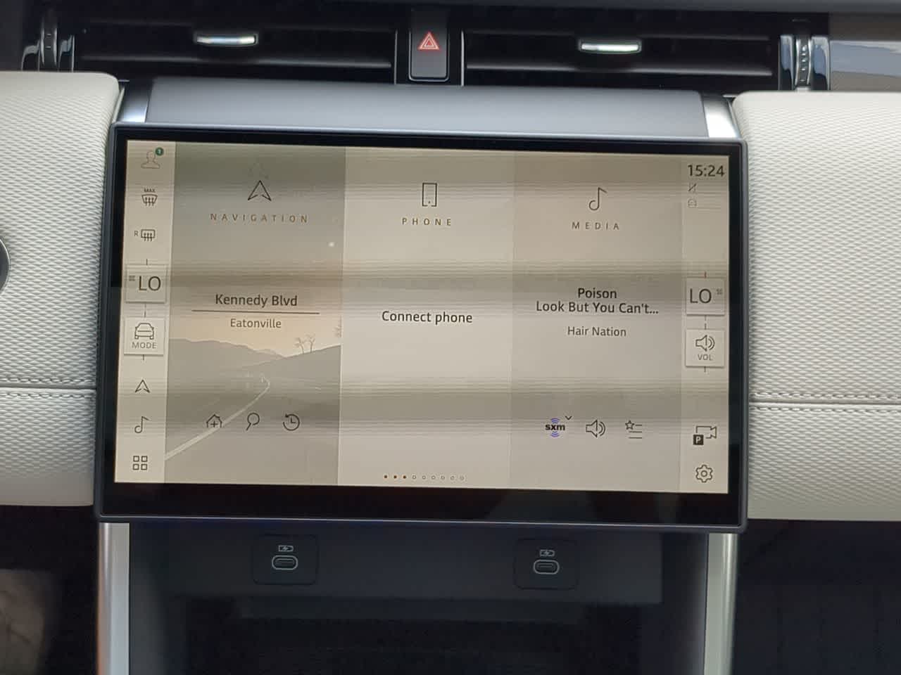 Thumbnail: 2025 Land Rover Discovery Sport - 30