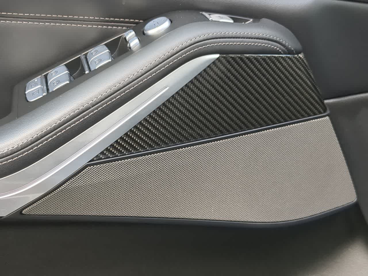 Thumbnail: 2023 BMW M6 - 33