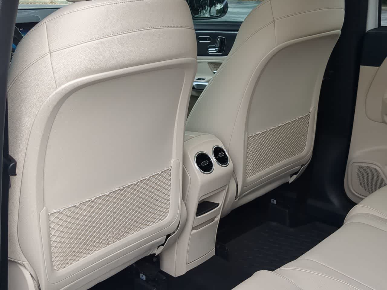 Thumbnail: 2020 Mercedes-Benz GLB - 19