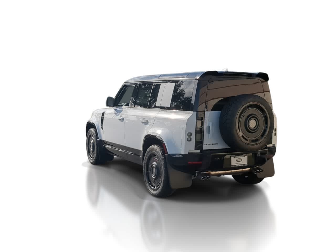 Thumbnail: 2025 Land Rover Defender - 6