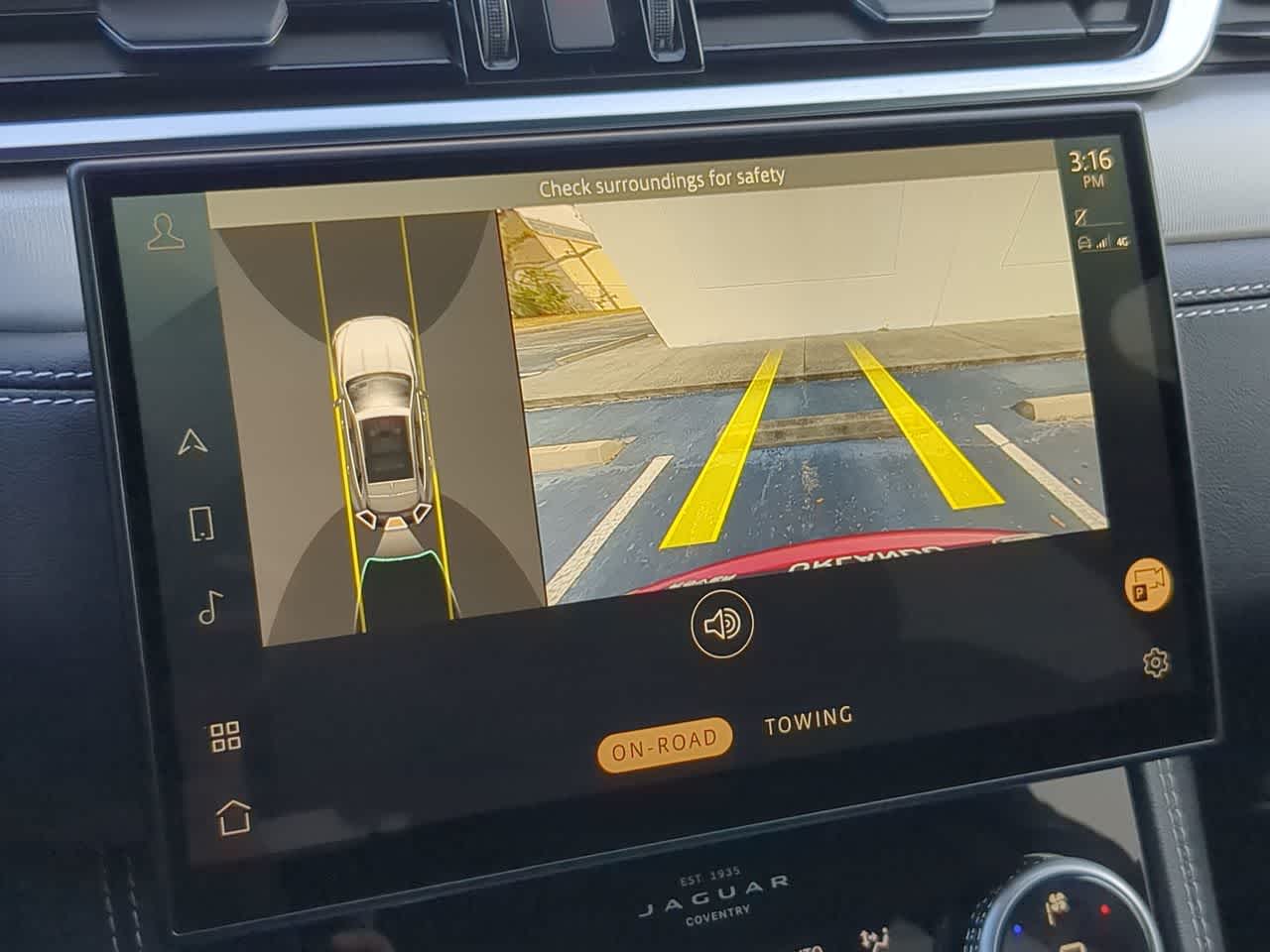 Thumbnail: 2024 Jaguar F-Pace - 31