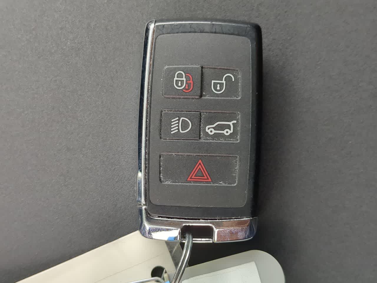 Thumbnail: 2025 Land Rover Discovery Sport - 38