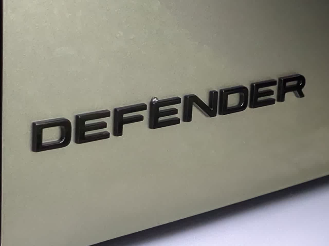 Thumbnail: 2025 Land Rover Defender - 13