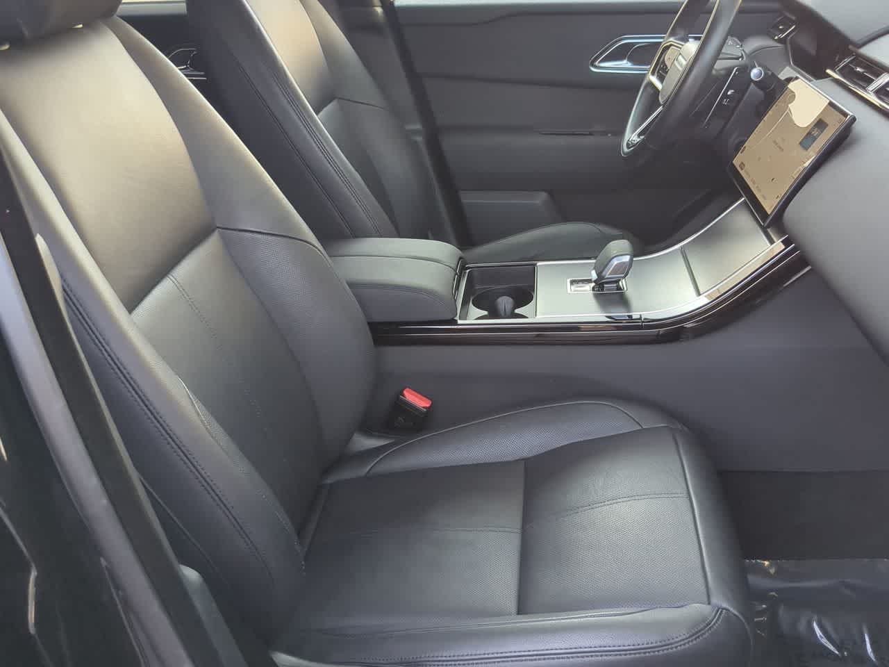 Thumbnail: 2025 Land Rover Range Rover Velar - 24