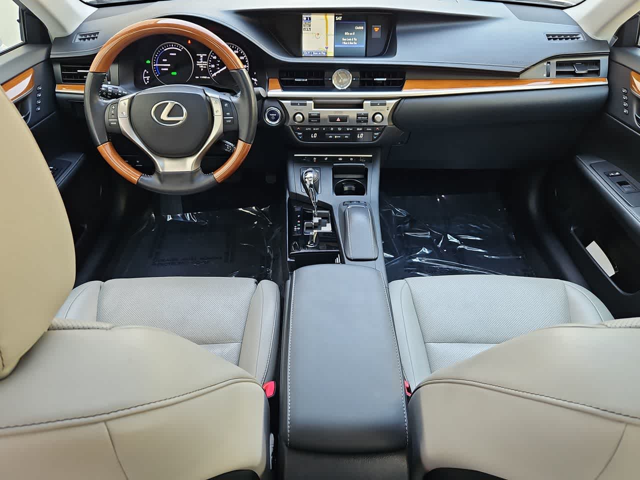 Thumbnail: 2014 Lexus ES - 16