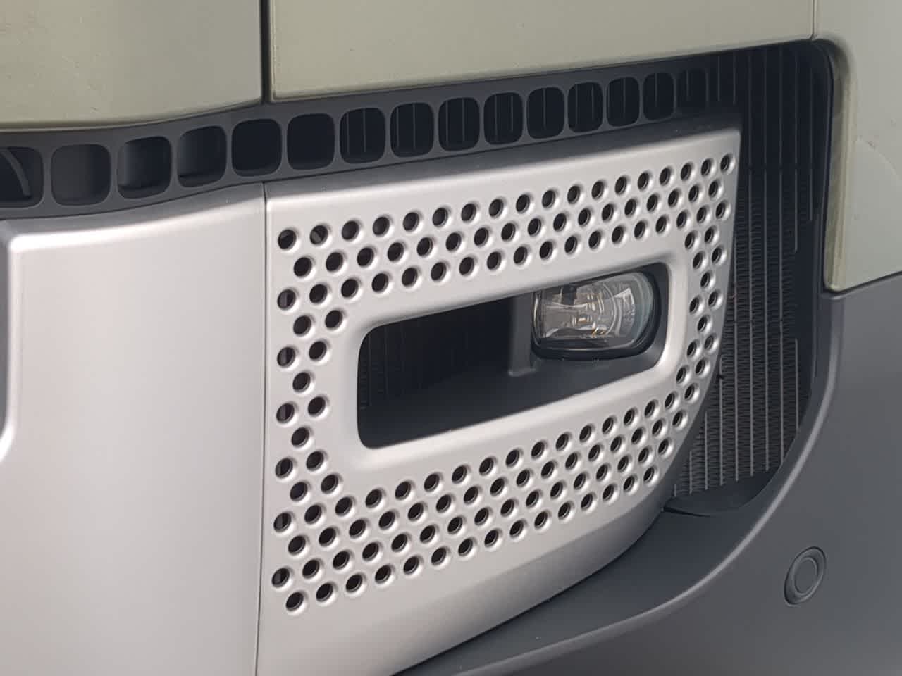 Thumbnail: 2025 Land Rover Defender - 11