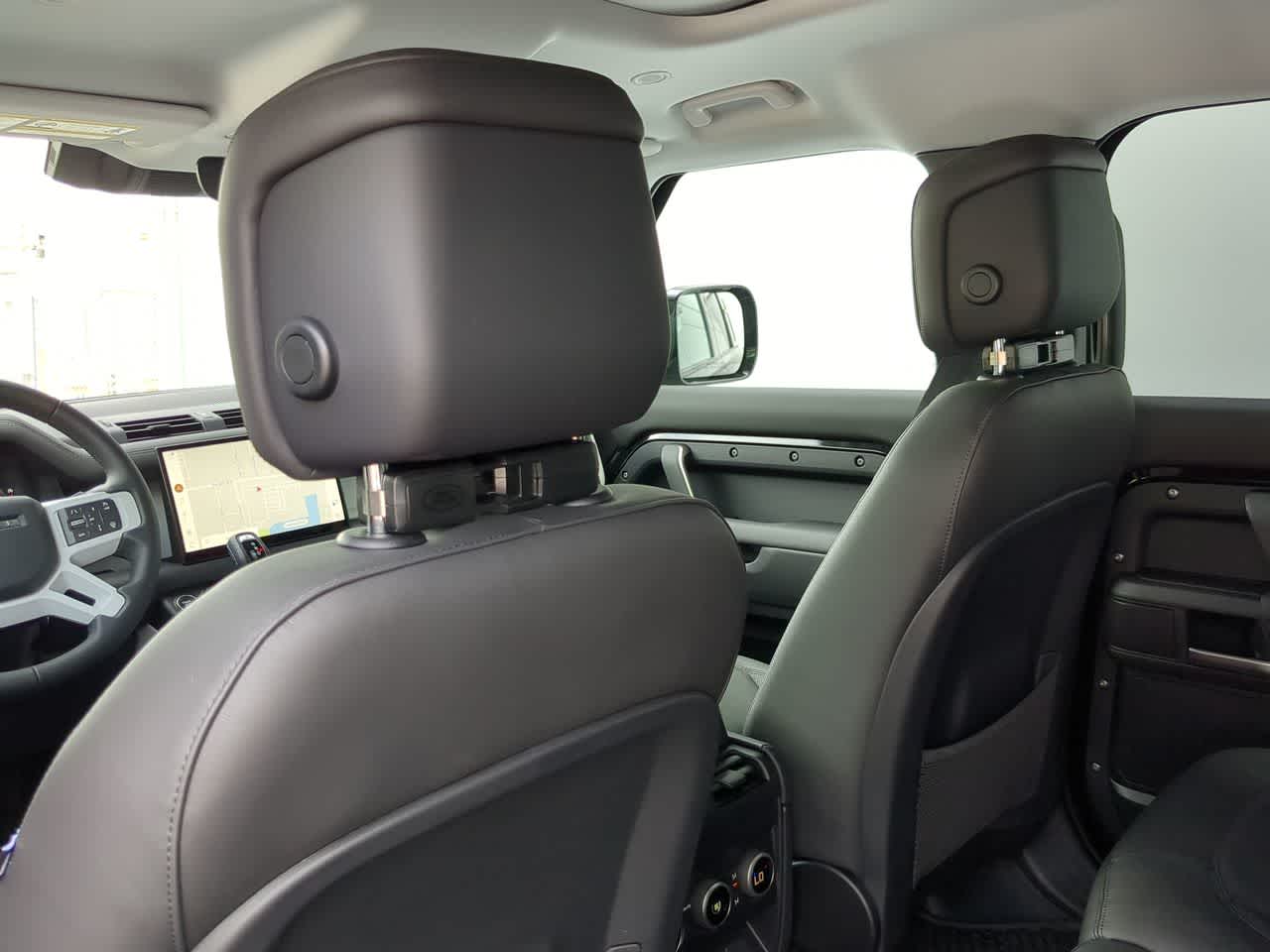 Thumbnail: 2025 Land Rover Defender - 19