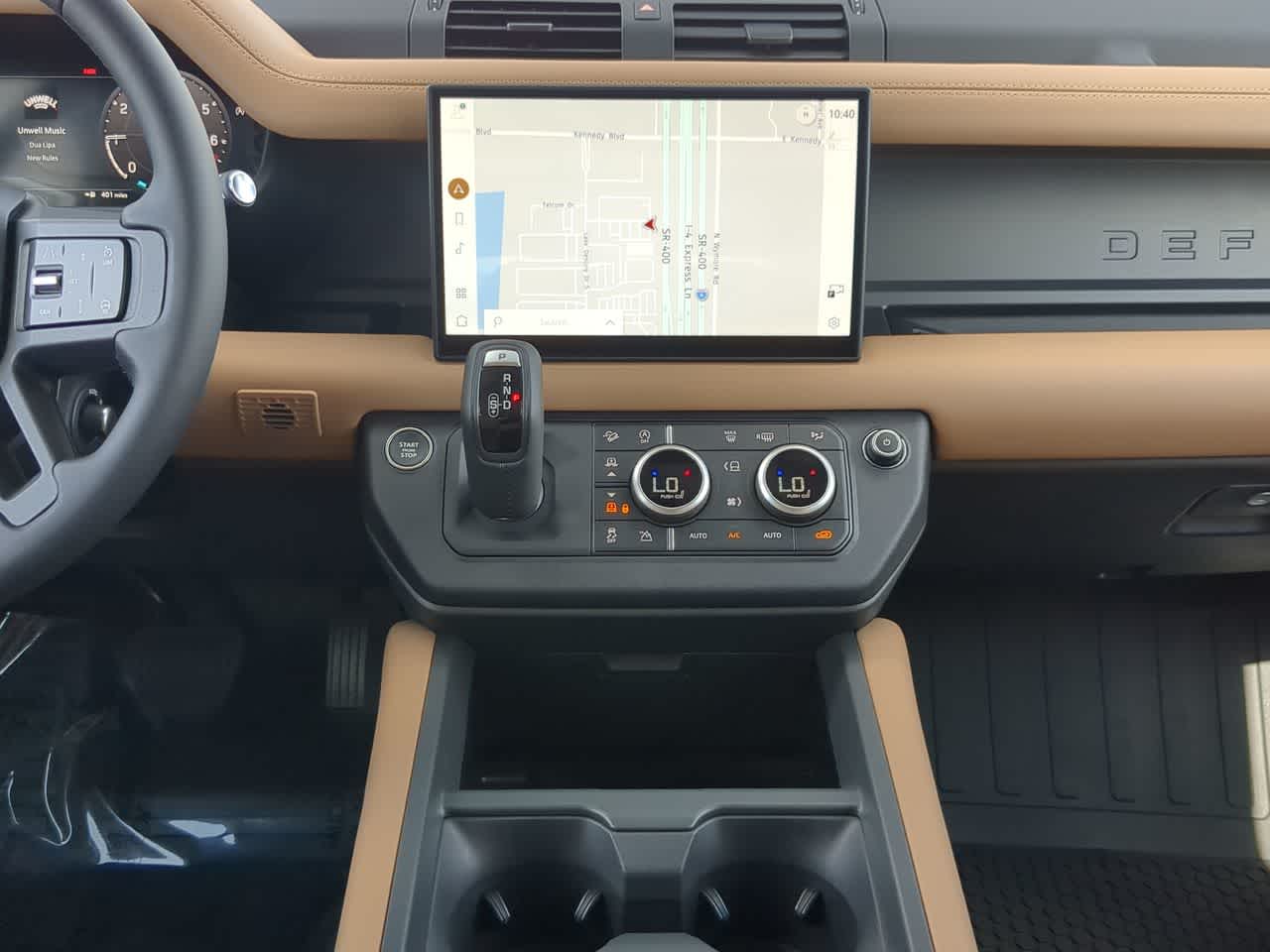 Thumbnail: 2025 Land Rover Defender - 30